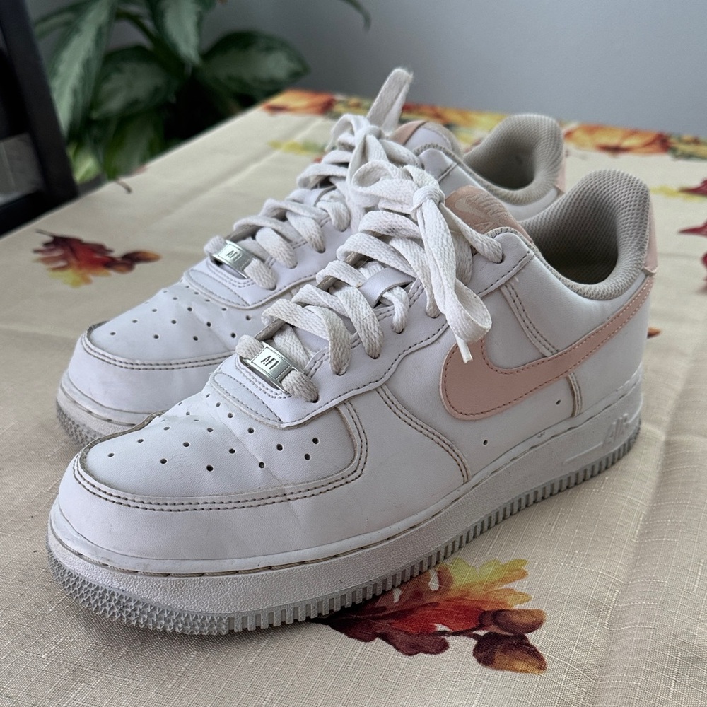 Nike Air Force 1 Low White and Pink Sneakers Shoes Womens size 8.5